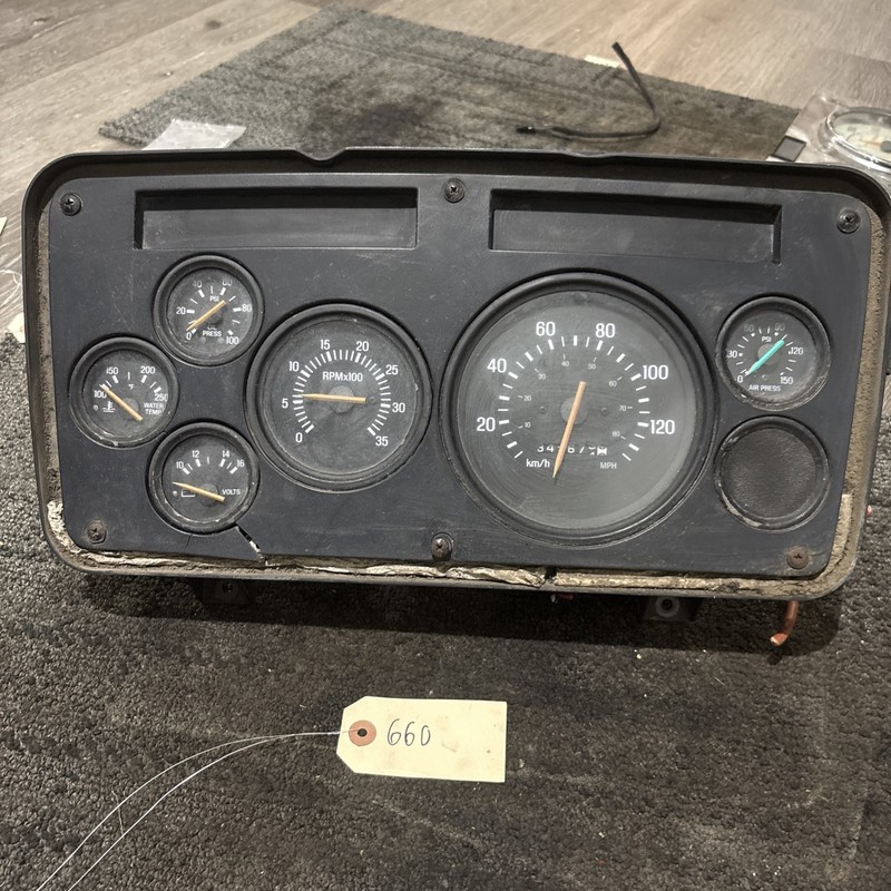 FORD INSTRUMENT CLUSTER F6HT-80045E60-ABW Broken