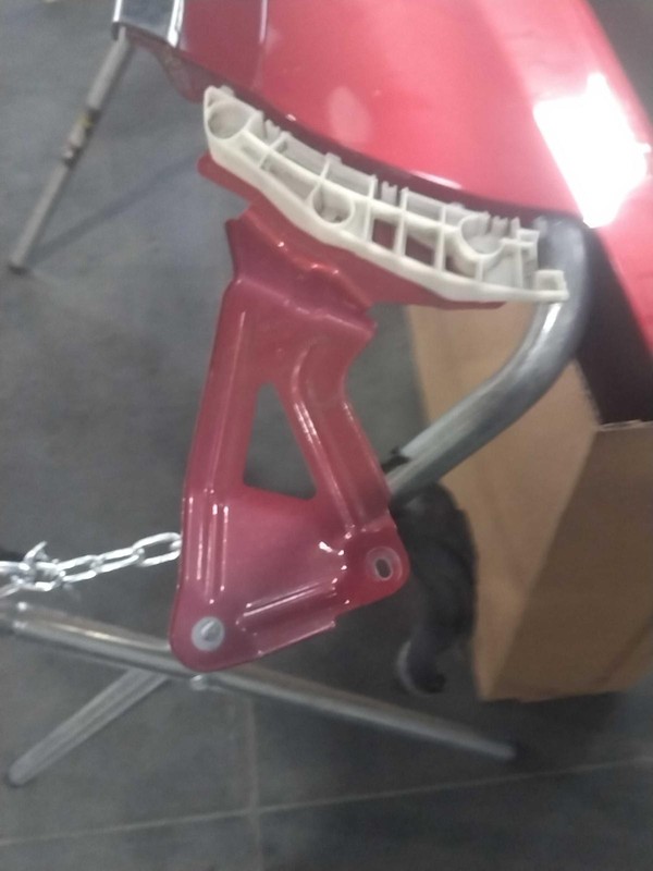 2016 Mitsubishi Outlander Front Right Fender Red 718151 Used 132K Miles
