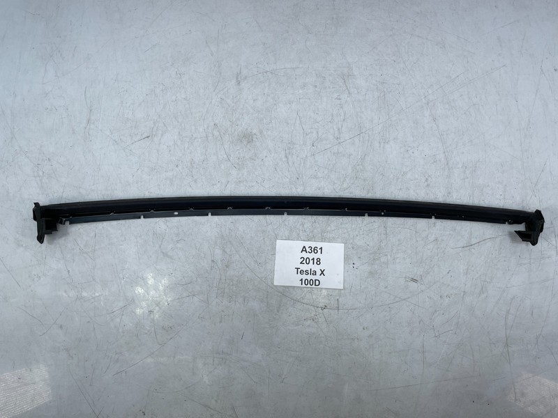 ✅ 2016-2020 OEM Tesla Model X Rear Left Driver Side Falcon Door Rubber Seal