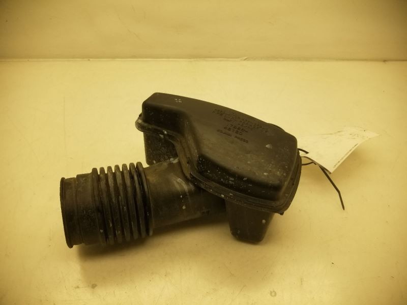 2005 LEXUS IS300 3.0L 6CYL AIR CLEANER RESONATOR TUBE ASSEMBLY