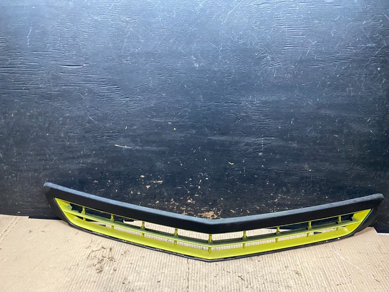 2010-2012 Chevrolet Camaro Front Lower Grill Grille OEM V4285 DG
