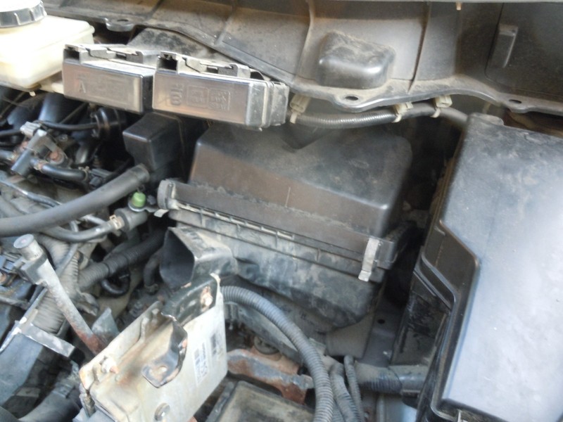 2012-2017 Nissan Quest 3.5L Air Cleaner Housing Box OEM