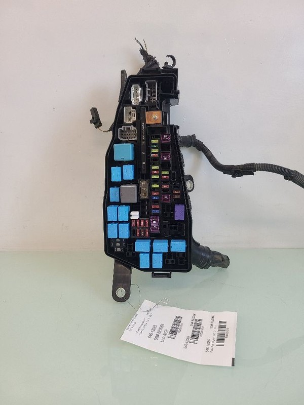 Fuse Box Engine A25AFKS Engine Fits 18-23 CAMRY 581619