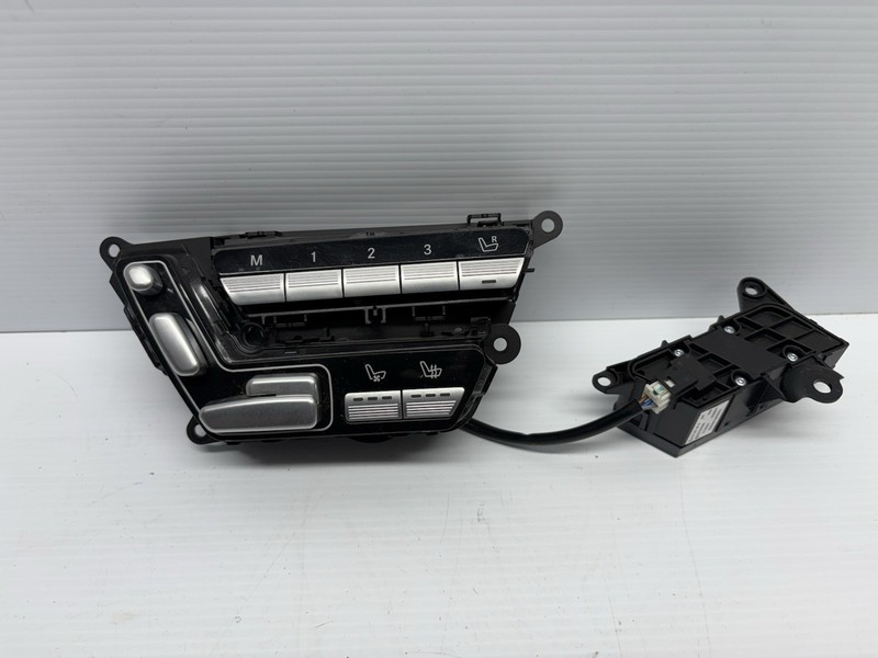 07-13 Mercedes W221 S500 S600 CL550 Front Left Seat Control Switch OEM Driver