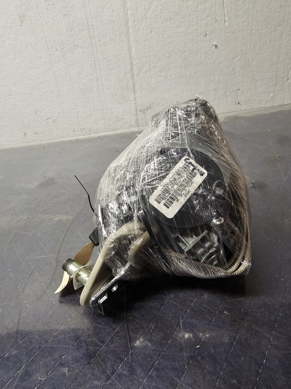Front Right Seat Belt fits: 2013 Jeep Compass bucket seat passenger retract