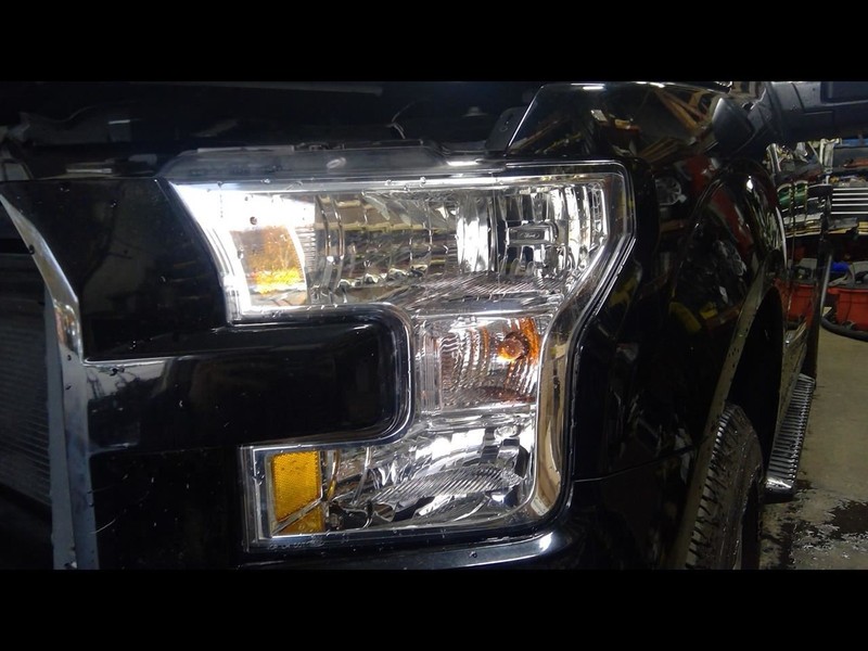 Driver Headlight Halogen Bright Background Fits 15-17 FORD F150 PICKUP 1702170