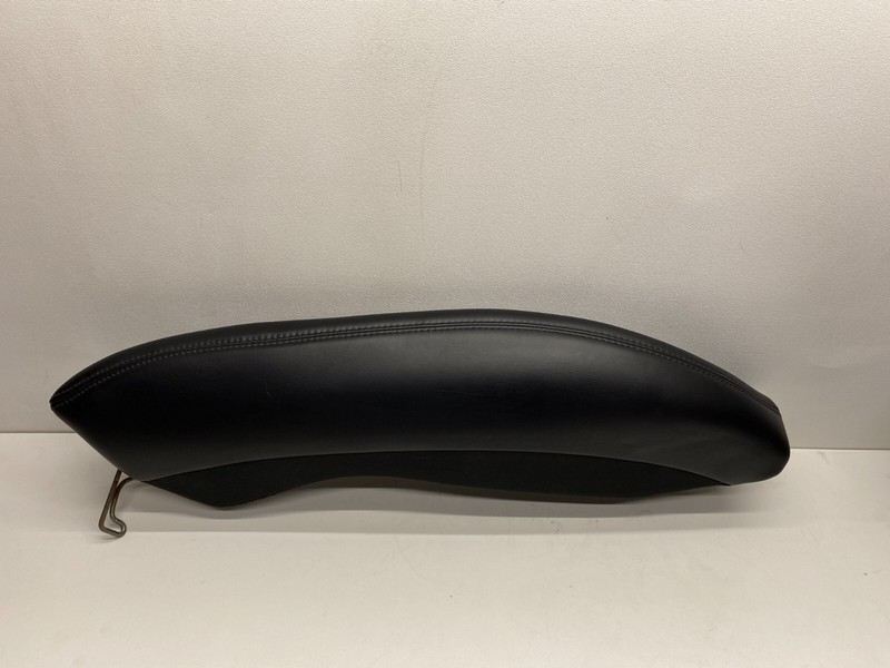 2015-2017 CHRYSLER 200 RIGHT REAR SEAT SIDE BOLSTER BLACK LEATHER OEM