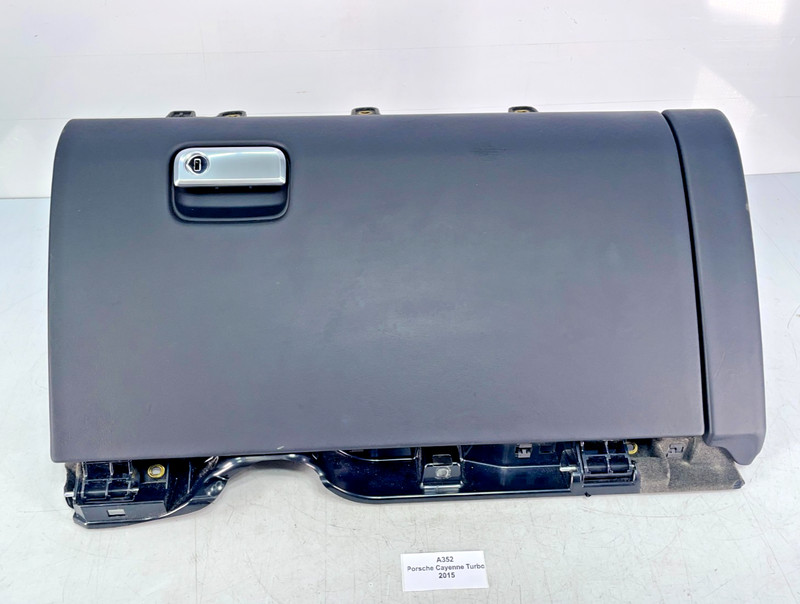 ✅ 11-18 OEM Porsche Cayenne Turbo 958 Dashboard Glove Box Storage Compartment