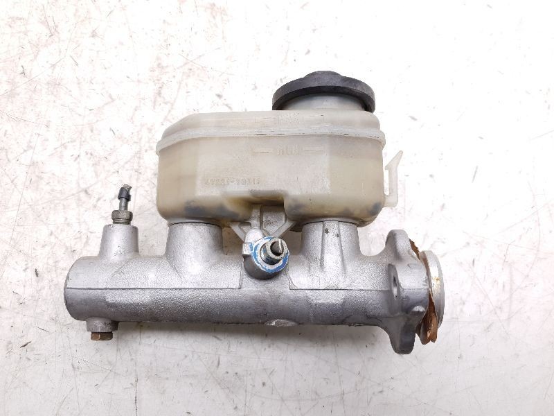 95-00 TOYOTA CAMRY 3.0L 6CYL BRAKE MASTER CYLINDER ASSEMBLY