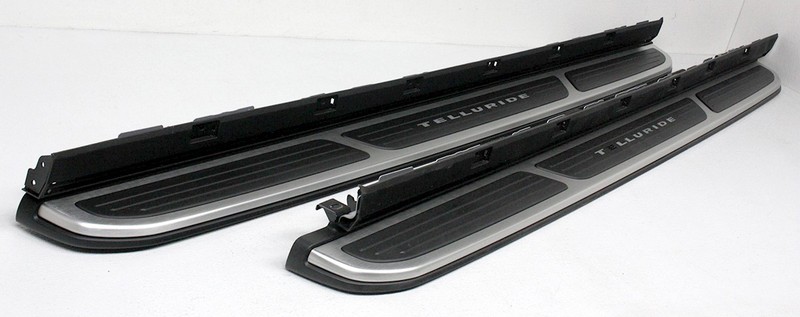 OEM Side Steps For 2020-2022 Kia Telluride S9F37-AC000, Boards only, Scratches