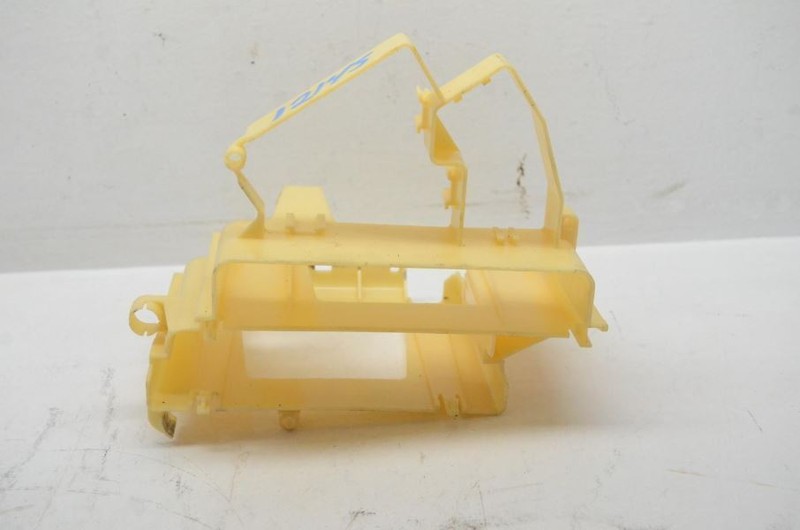 1999-2001 BMW 328i E46 SEDAN Engine Computer Bracket