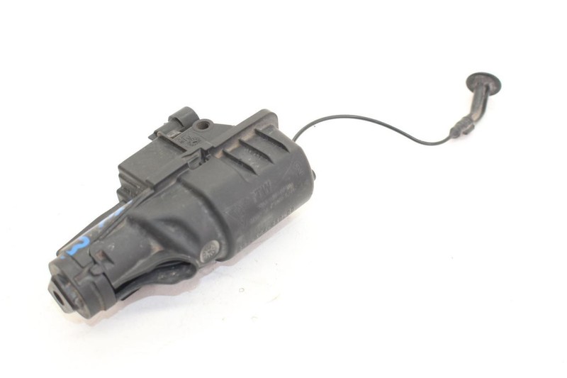 13-16 Porsche Boxster 2.7L Fuel Door Latch Actuator 99150441403