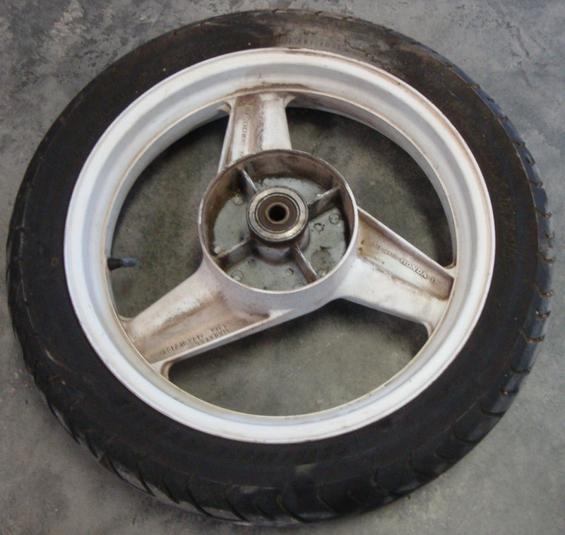 1990 Honda CBR600 F CBR 600 600F CBR600F 130/80-17 17" Rear Rim Wheel Tire Back