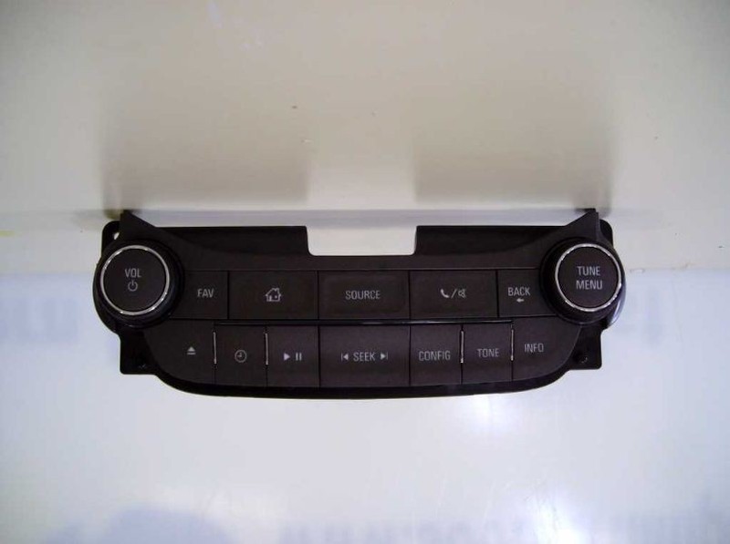 IO EQUIPMENT CONTROL PANEL AM-FM-SINGLE CD-MP3-USB OPT UFU FITS 13 MALIBU