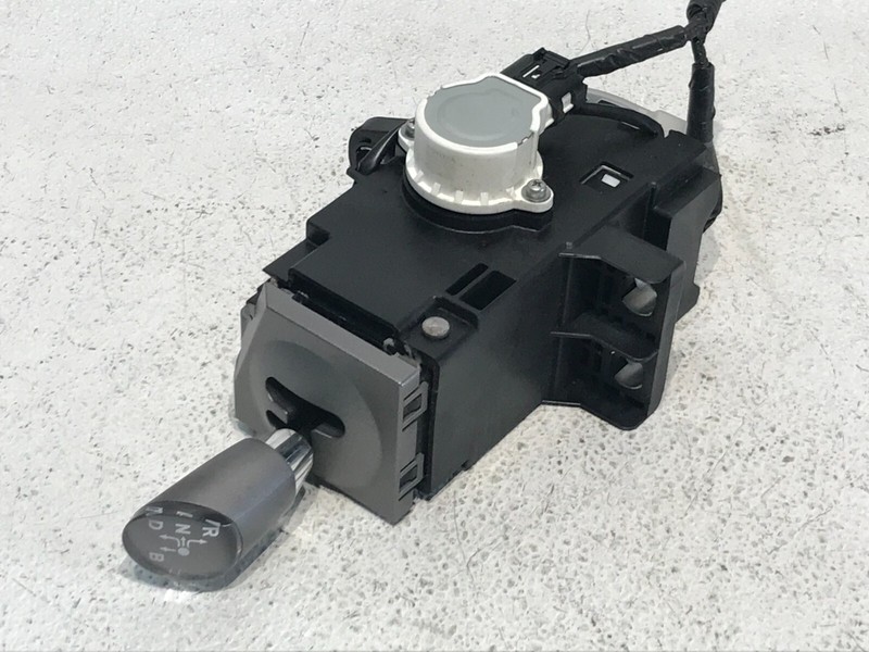 04-09 Toyota Prius Automatic Transmission Gear Shifter Assembly OEM