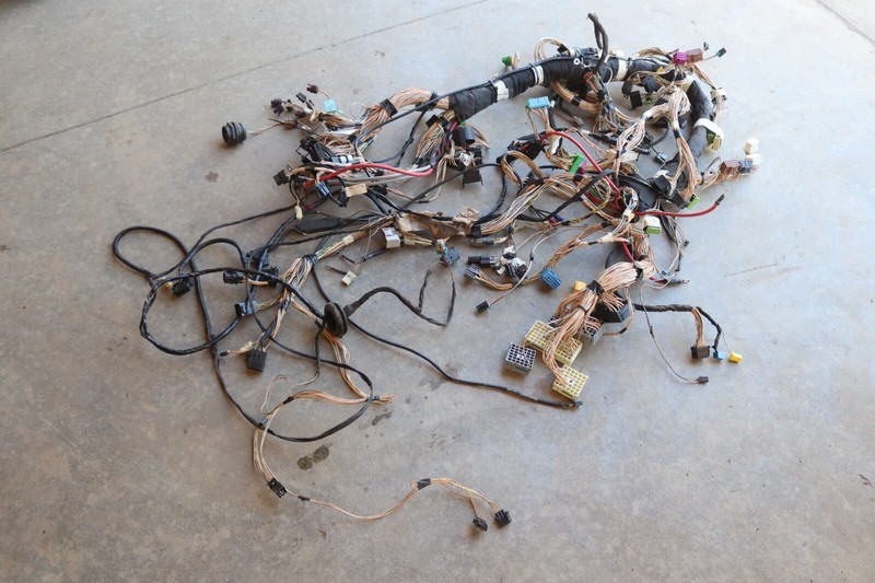 18-24 VOLVO VNL 760 860 UNDER DASH DASHBOARD WIRE WIRING HARNESS 22755929 OEM