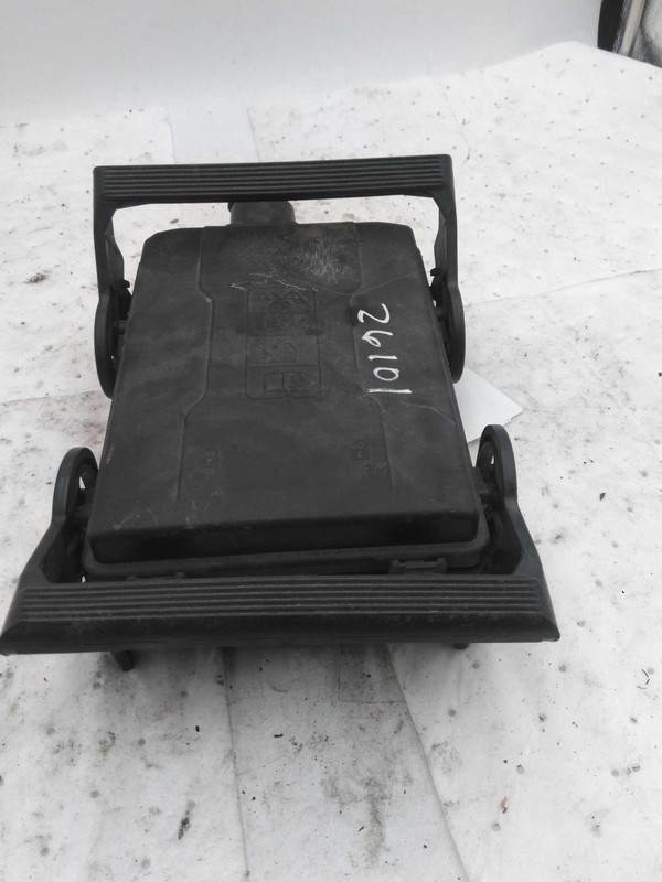 2018 Chevrolet Silverado 1500 Fuse Box OEM Grey 629812 144K Miles