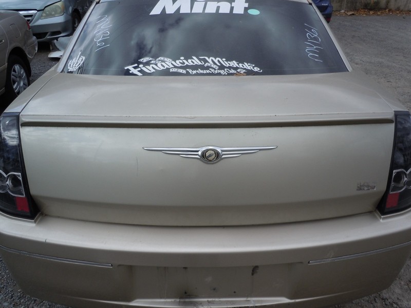 2005-2007 Chrysler 300 Rear Trunk Deck Lid W/ Spoiler OEM PYG