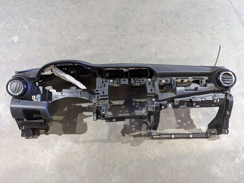 2018-2020 Nissan Kicks OEM Dashboard Dash Panel Assembly 1126708