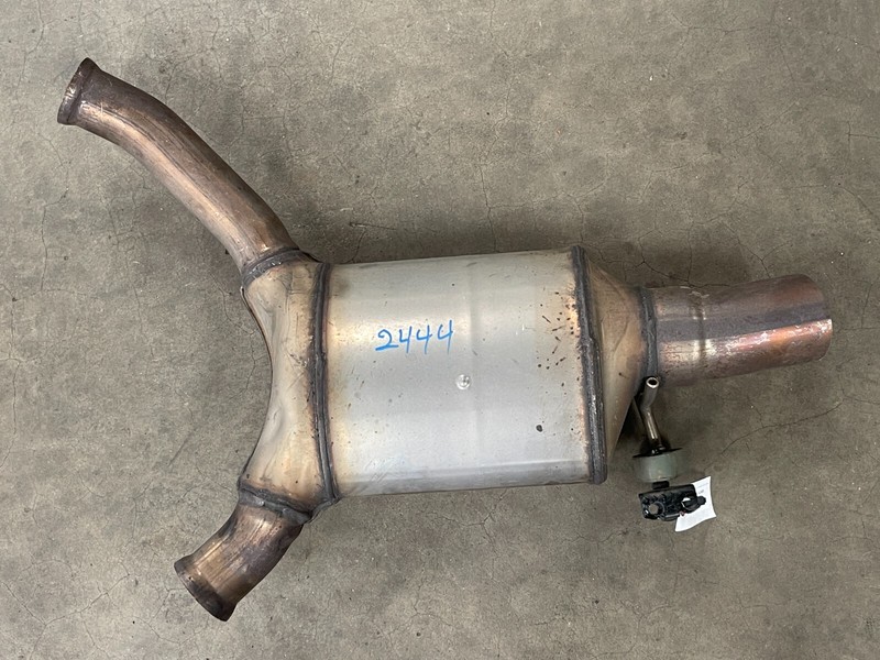 ⭐2017-2019 MERCEDES-BENZ GLS450 3.0L AWD FRONT CENTER MUFFLER EXHAUST LOT2444