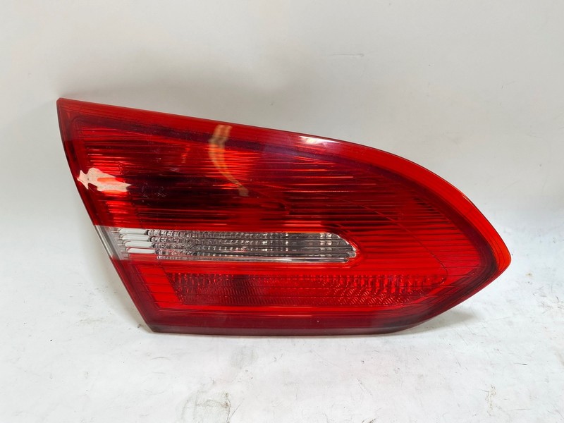 15-18 FORD FOCUS REAR LEFT LH DRIVER SIDE INNER TAIL LIGHT LAMP ASSEMBLY OEM