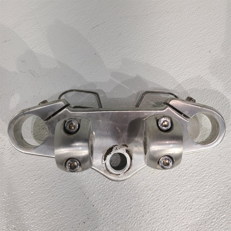 2004 Triumph Bonneville Upper Triple Tree Mount Bracket Ps1024