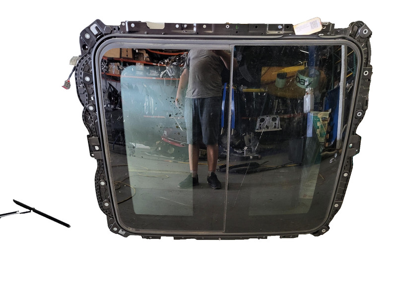 2020-2024 Cadillac CT5 Sunroof Sun Roof OEM 86822704