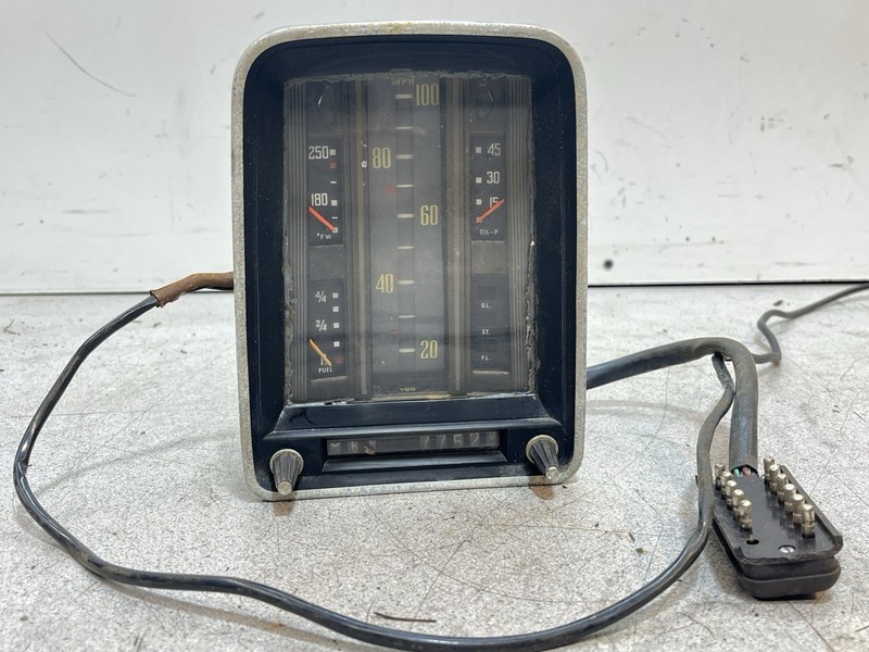 1965 Mercedes Benz W110 Speedometer Instrument Cluster Gauge W 110 111