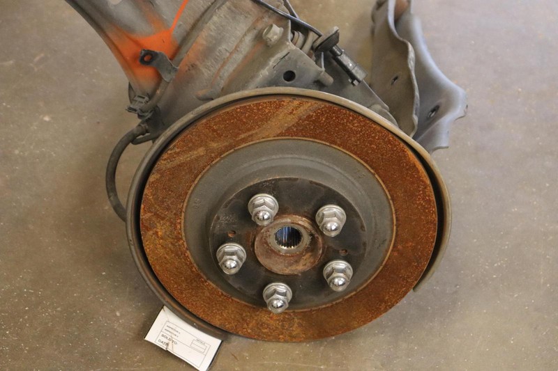2018-2020 MITSUBISHI ECLIPSE CROSS AWD REAR RIGHT SPINDLE KNUCKLE HUB ASSY OEM