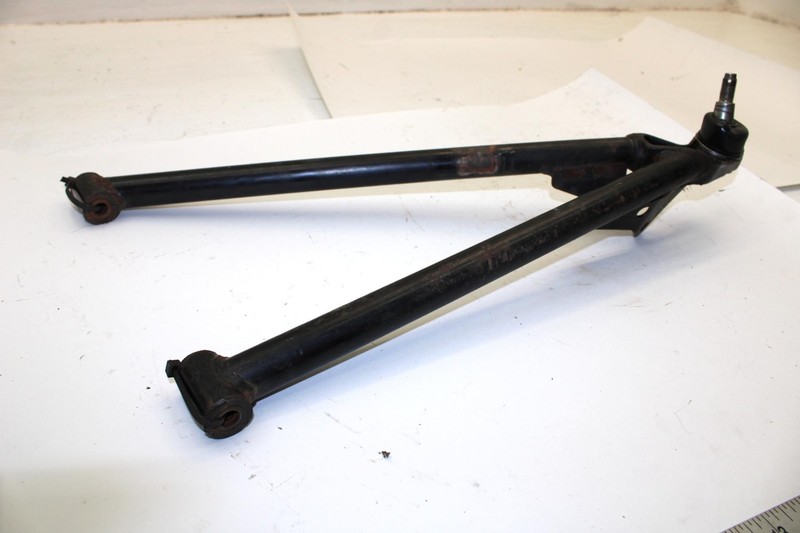 2004 Ski-doo Summit 800 Ho Oem Right Lower A Arm 860512900 SS113