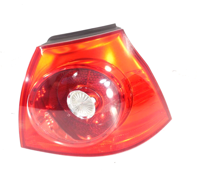 2006-2009 Volkswagen Rabbi Quarter Panel Outer Tail Light Passenger Right RH OEM