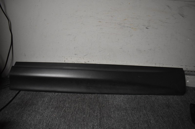 2014-2016 RANGE ROVER DOOR MOLDING RIGHT SIDE FACTORY OEM