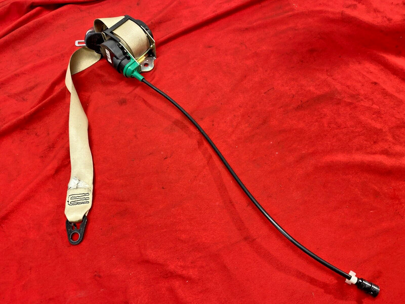 07-10 BMW E93 328 335 Vert Front Right Passenger Seatbelt Retractor Buckle OEM✅