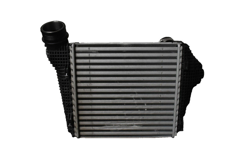 2015-2018 PORSCHE MACAN TURBO INTER COOLER FACTORY OEM
