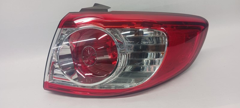 10-'12 HYUNDAI SANTA FE Right Passenger Taillight OEM Grade A Condition!