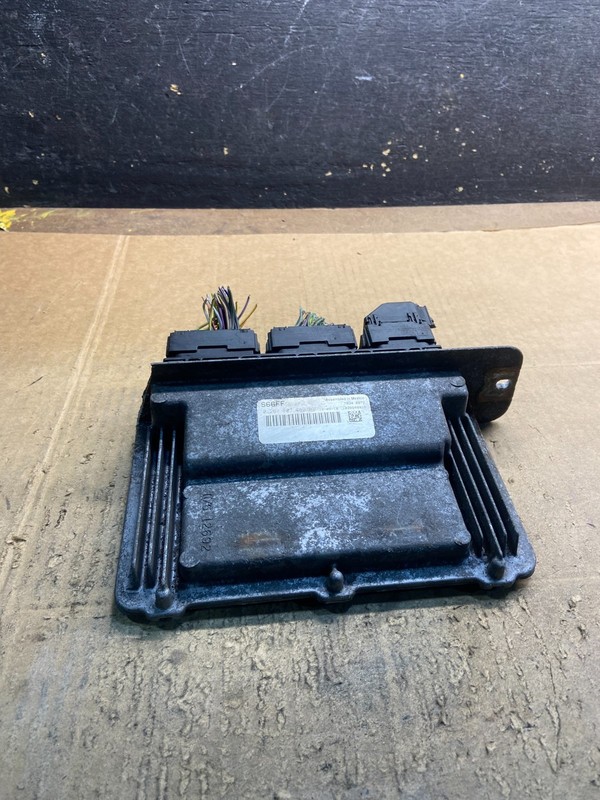 2011 to 2012 Ford E150 E250 4.6L Engine Control Module ECU ECM PCM y4239 DG