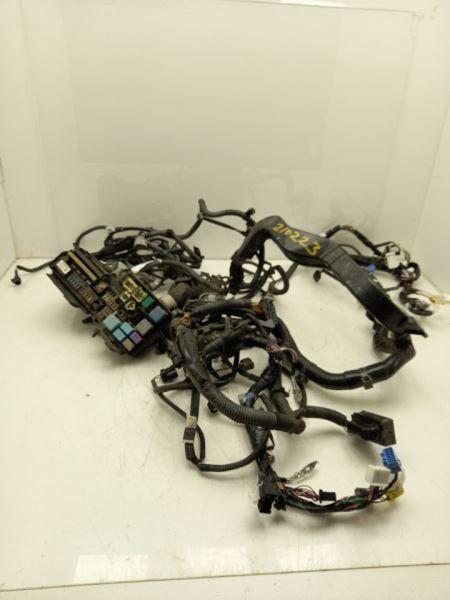 Main Engine Room 3.5L AT FWD Fits 07-09 LEXUS ES350 82111-33F20