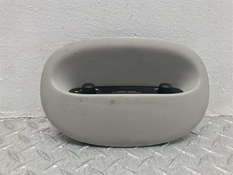 01-07 TOWN COUNTRY CARAVAN TEMPERATURE AC HEATER CLIMATE CONTROL OEM 4685797AA