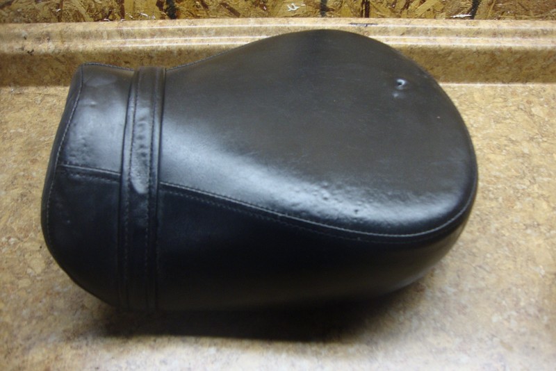 2001 Kawasaki Vulcan VN1500 VN 1500 Classic Rear Back Passenger Seat