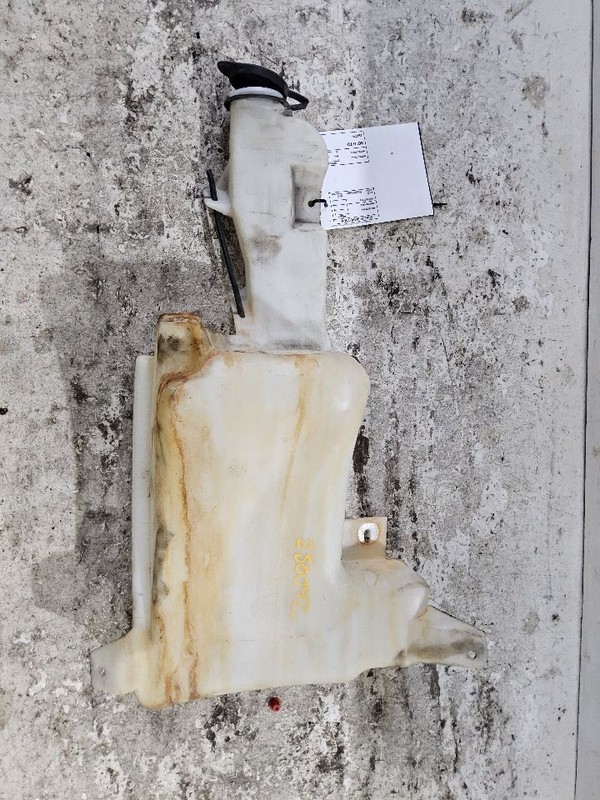 Wash Reservoir With Low Level Indicator Fits 99-05 SIERRA 1500 PICKUP 3406796