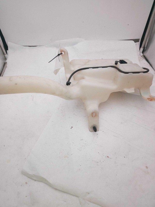 2013 Ford Fusion Washer Fluid Reservoir OEM Silver 2.50L 192K Miles
