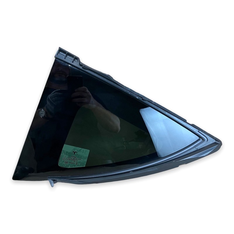 Tesla Model Y 2020-2024 OEM Rear Left Driver Quarter Panel Window Glass 1495740