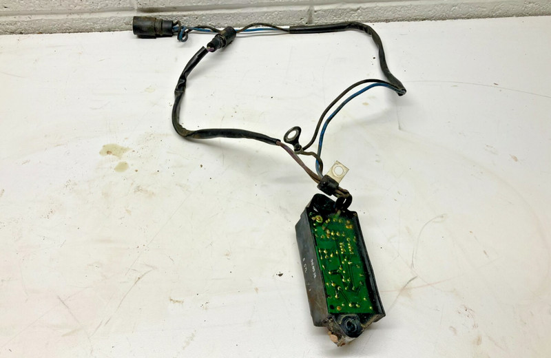 P4c 984281 OMC Cobra Stern Drive Shift Assist Module 1986-90