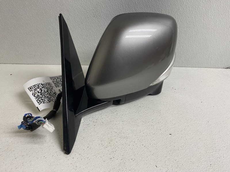 2011-2012 Infiniti QX56 Left Driver Door Mirror Camera K51 Grey Metallic Oem