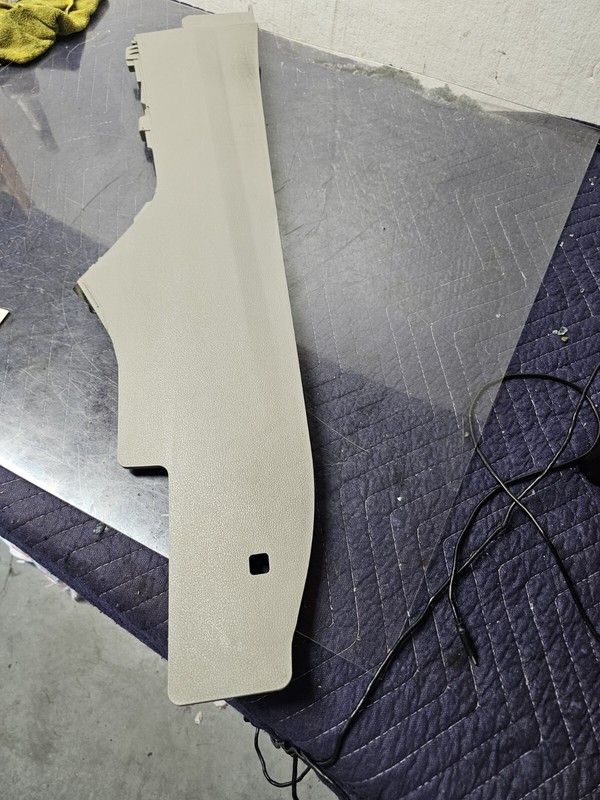 2017-2019 HYUNDAI SONATA CONSOLE TRIM LEFT LH SIDE PANEL OEM 84610-C2000