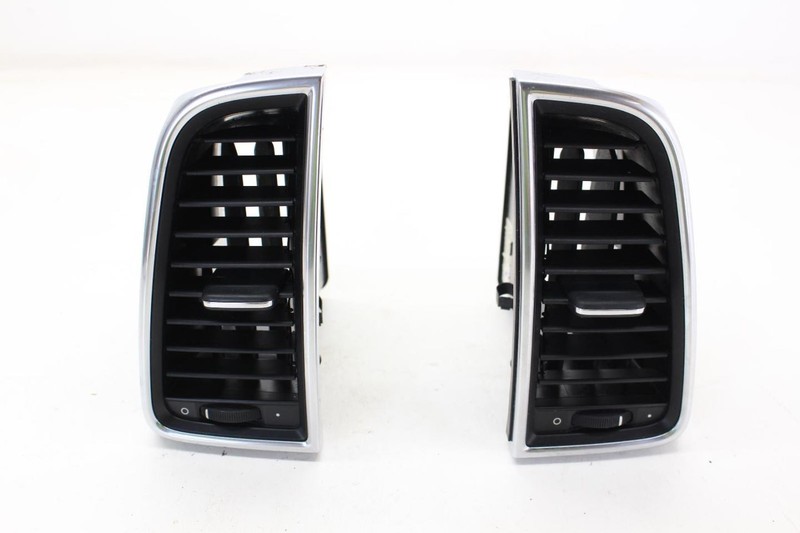 10-13 Porsche Panamera Pair of Dash Vents 97055214103 97055214203