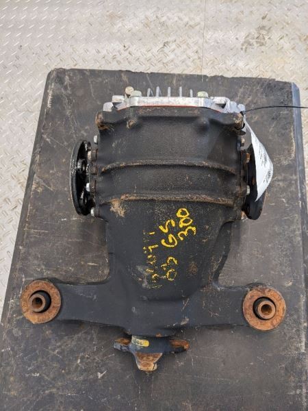 Carrier Rear 3.92 Ratio Fits 98-05 LEXUS GS300 1041035