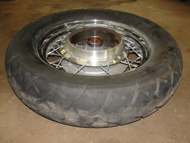 2003 Kawasaki EN 500 C REAR WHEEL TIRE RIM BEARING EN500 EN500C 03
