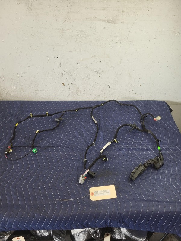 Used Oem Cadillac Right Passenger Rear Door Wiring Harness for 2021-2025 XT5