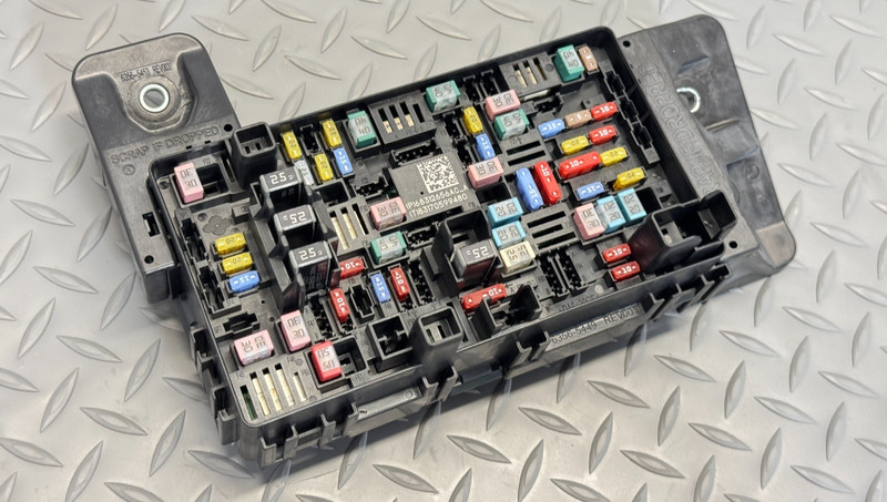 ✅19-2026 RAM 1500 5th Gen OEM FUSE JUNCTION BOX RELAY POWER DISTRIBUTION CENTER